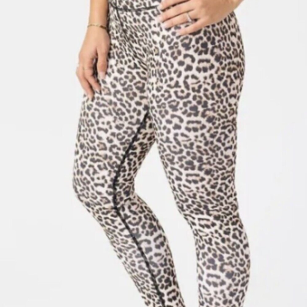 Zyia Active Leopard Print Scrunchy Brilliant High Rise Legging 8-10